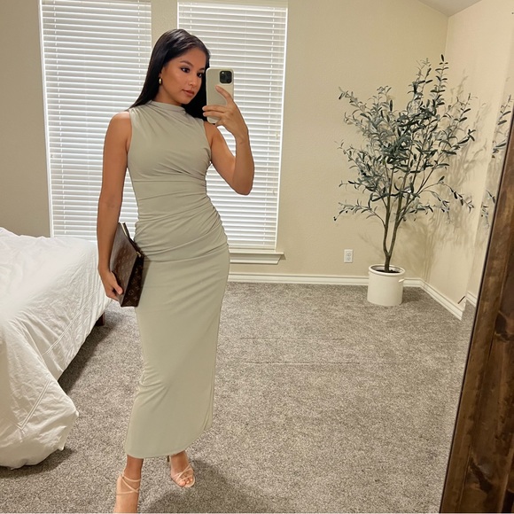 Zara draped midi dress - Picture 2 of 4